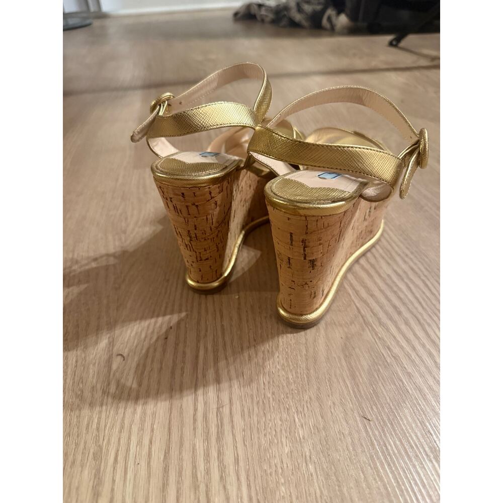 Prada Gold Saffiano Leather Wedges – Excellent Condition 37.5 - Picture 6 of 14